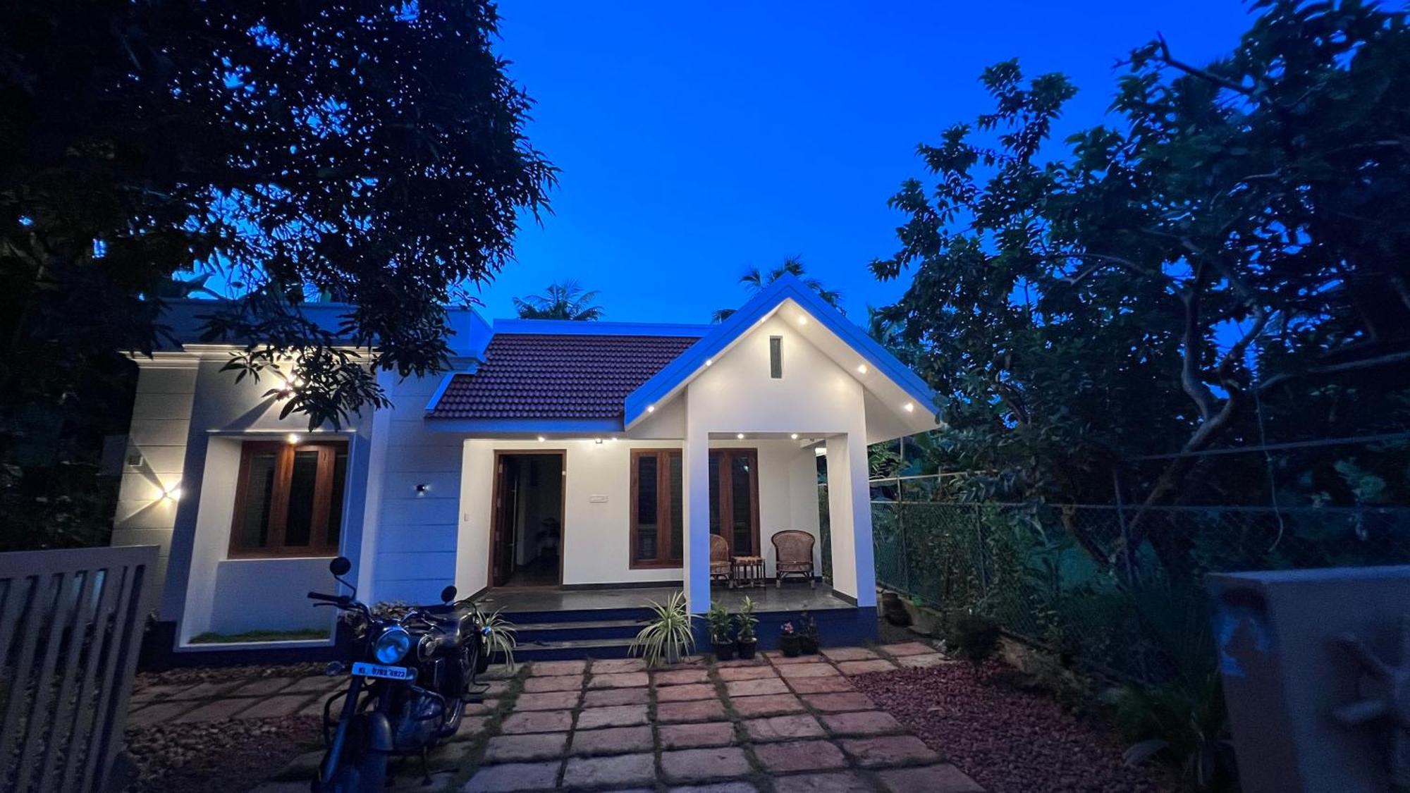 Beautiful Village House With All Facilities. Alappuzha Luaran gambar
