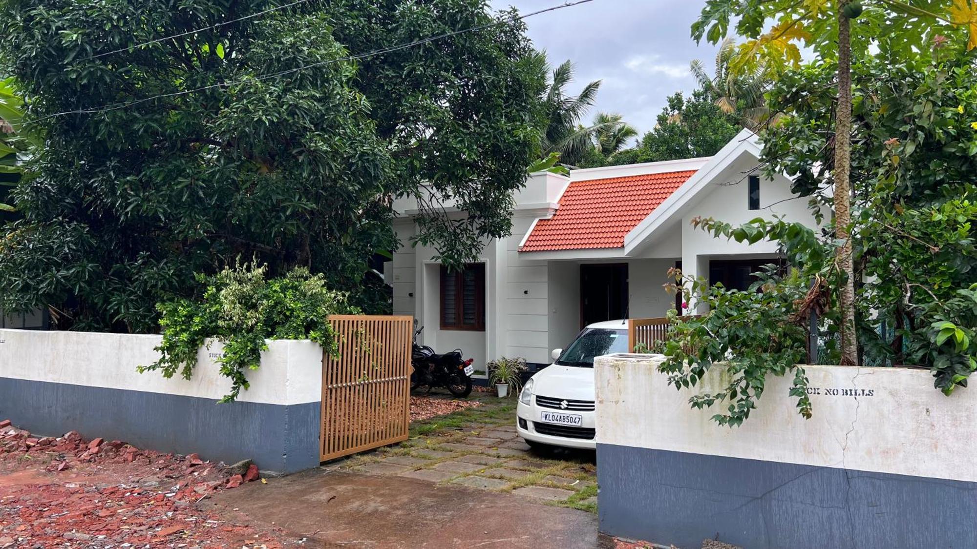 Beautiful Village House With All Facilities. Alappuzha Luaran gambar